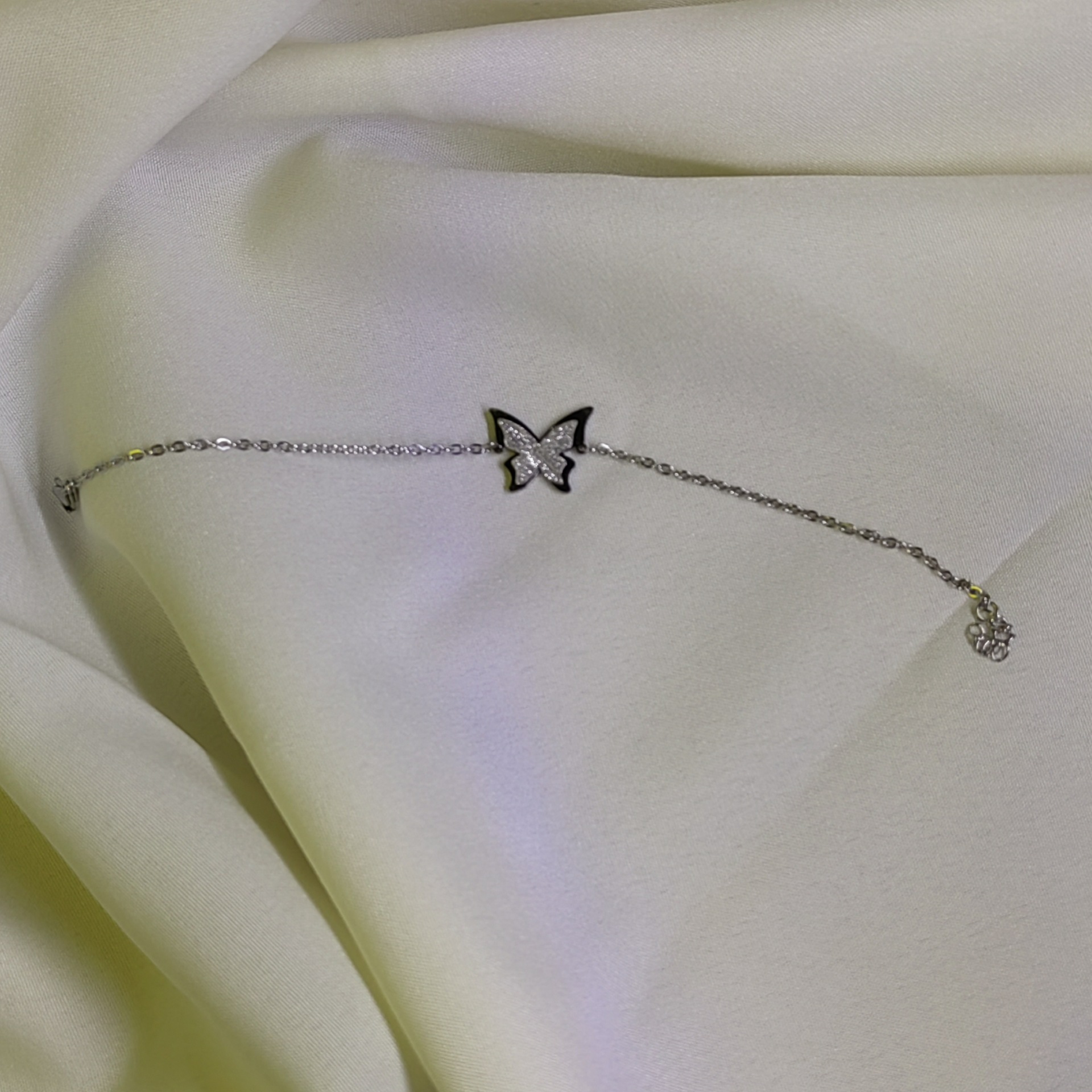  دستبند پروانه 