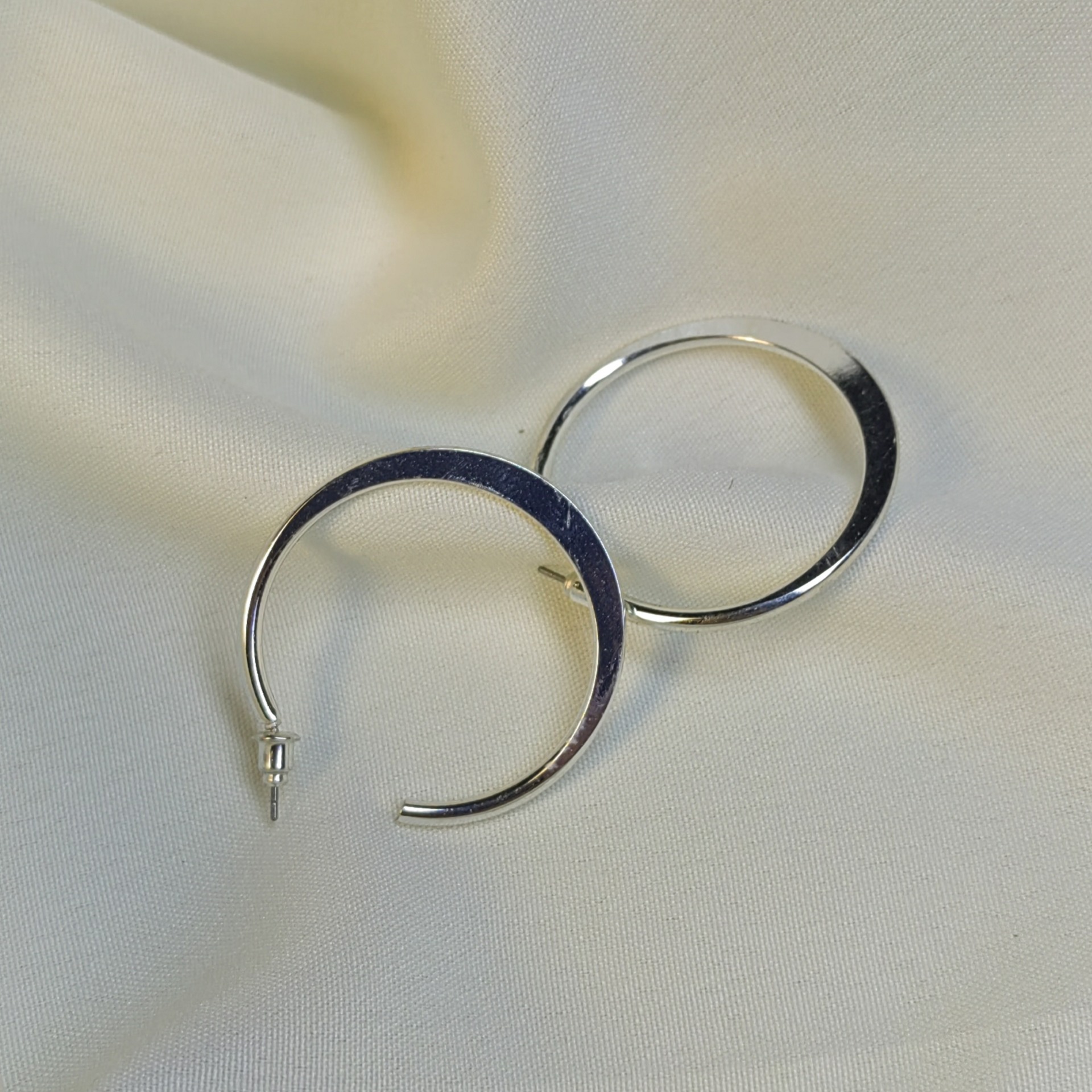  گوشواره استیل هلالی 