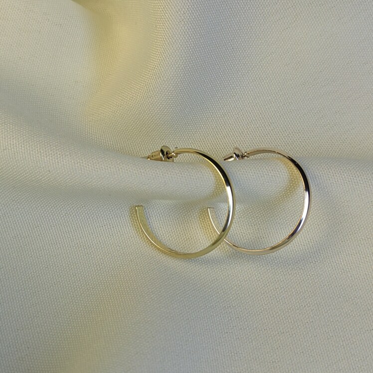 گوشواره استیل گرد ساده متوسط 