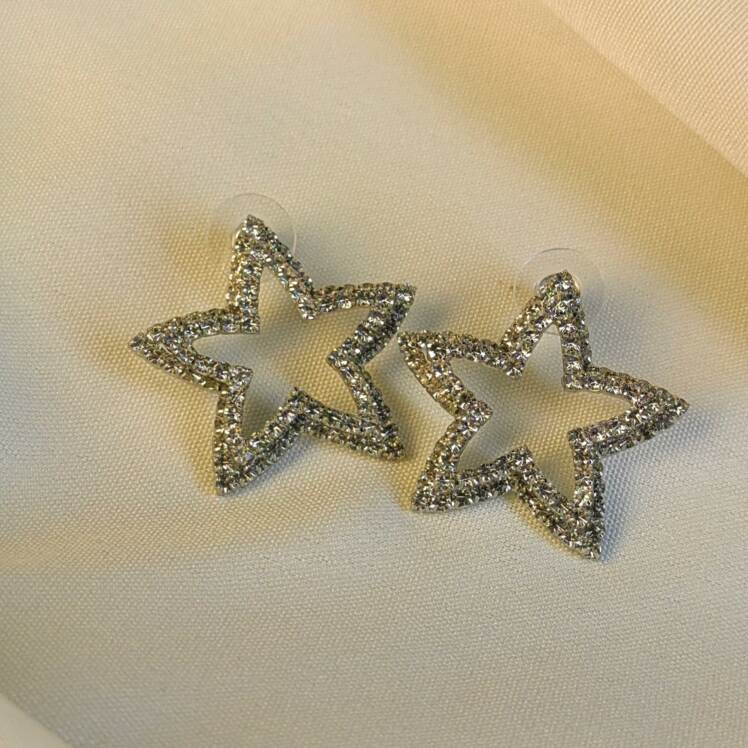 گوشواره استیل ستاره ای نگین دار