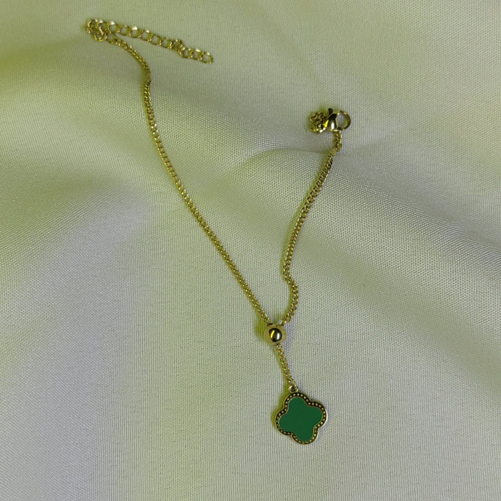  دستبند آویز ونکلیف 