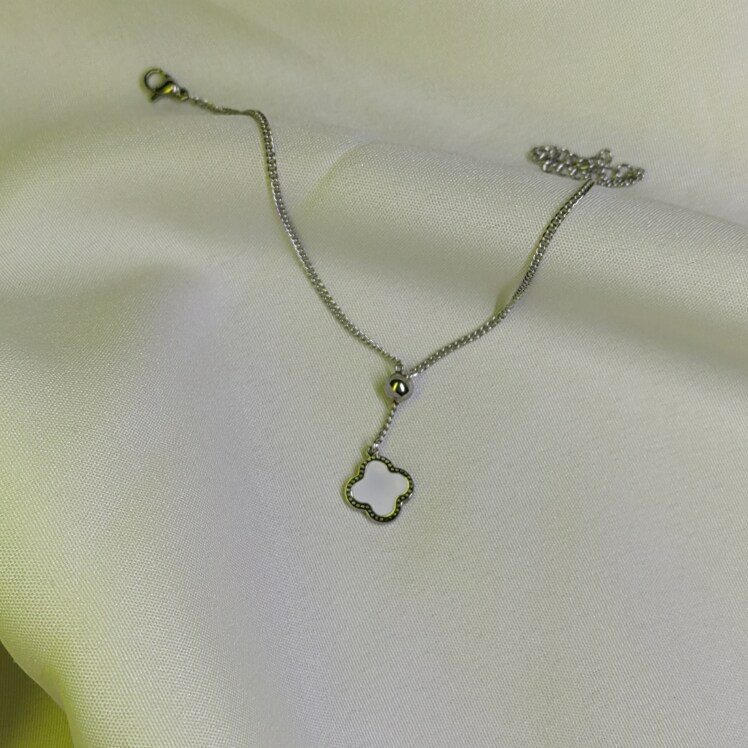 دستبند آویز ونکلیف 