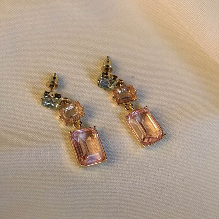 گوشواره آویز کوتاه نگینی 